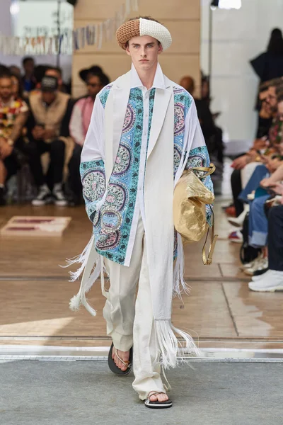 Look 34